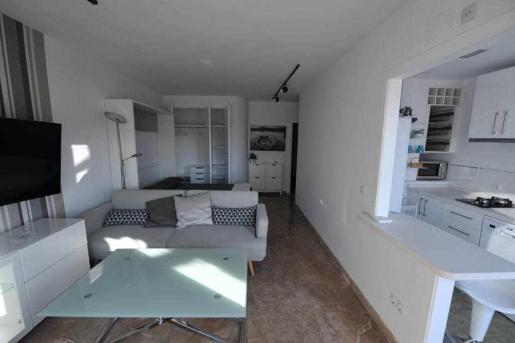 Atico Apartamento Loft Playa Victoria Кадис Екстериор снимка