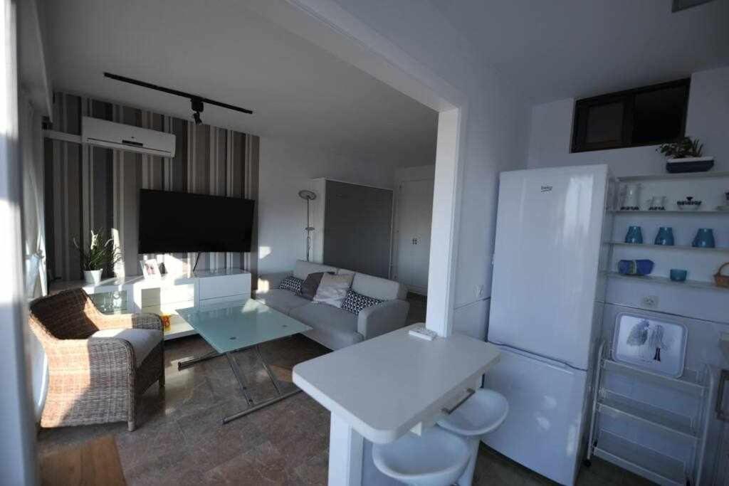 Atico Apartamento Loft Playa Victoria Кадис Екстериор снимка