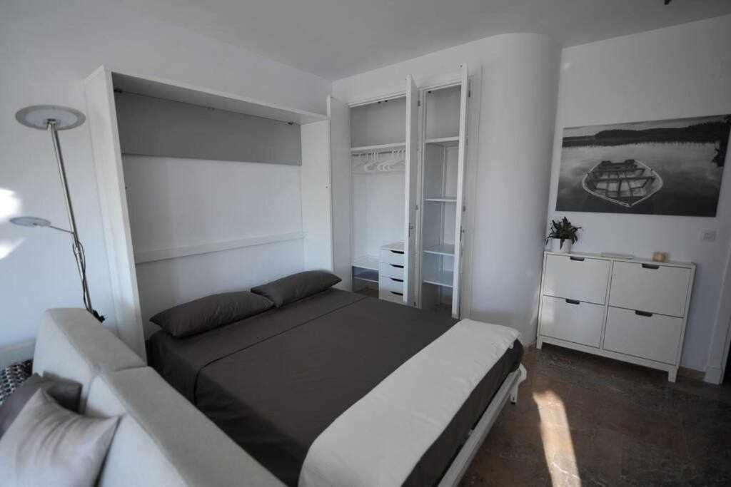 Atico Apartamento Loft Playa Victoria Кадис Екстериор снимка